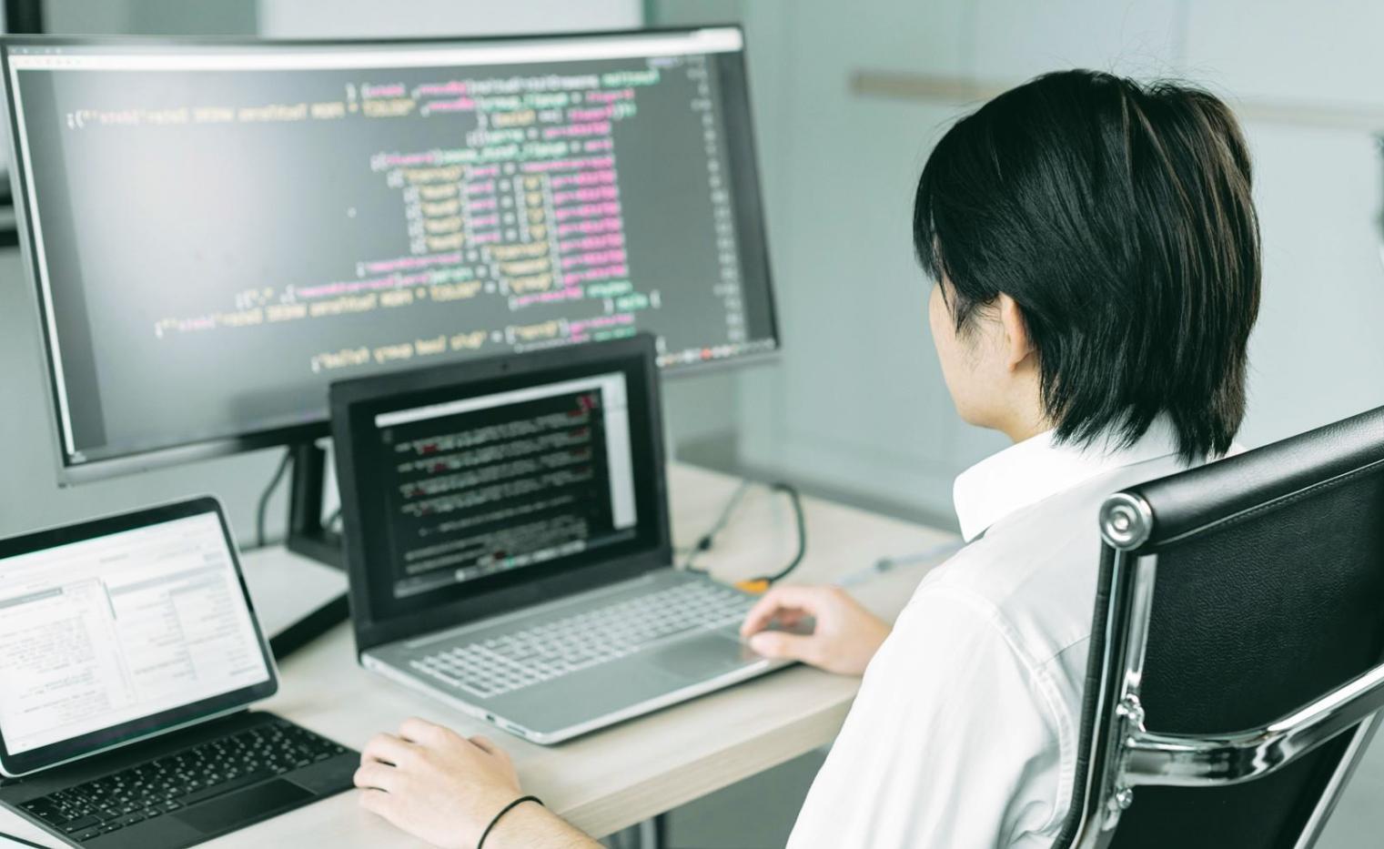 Security audit workflow demonstrating systematic smart contract review process